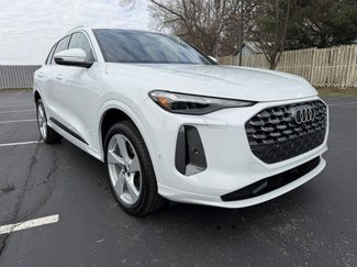 Certified 2025 Audi Q5 Premium Plus w/ Premium Plus video 1