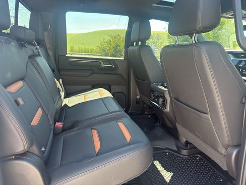 Used 2025 GMC Sierra 3500 AT4 w/ AT4 Premium Plus Package AWD/4WD image 6