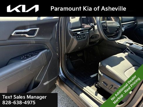 New 2026 Kia Sportage EX image 16