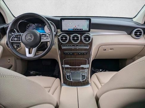 Certified 2022 Mercedes-Benz GLC 300 4MATIC image 22