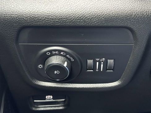 New 2026 Jeep Grand Cherokee Limited w/ Limited Altitude Package image 19