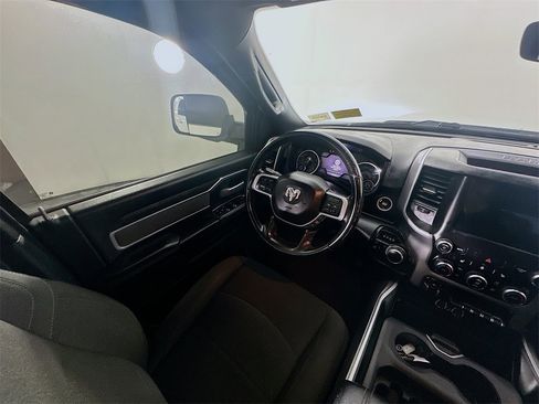 Used 2020 RAM 2500 Big Horn w/ Level 2 Equipment Group image 9