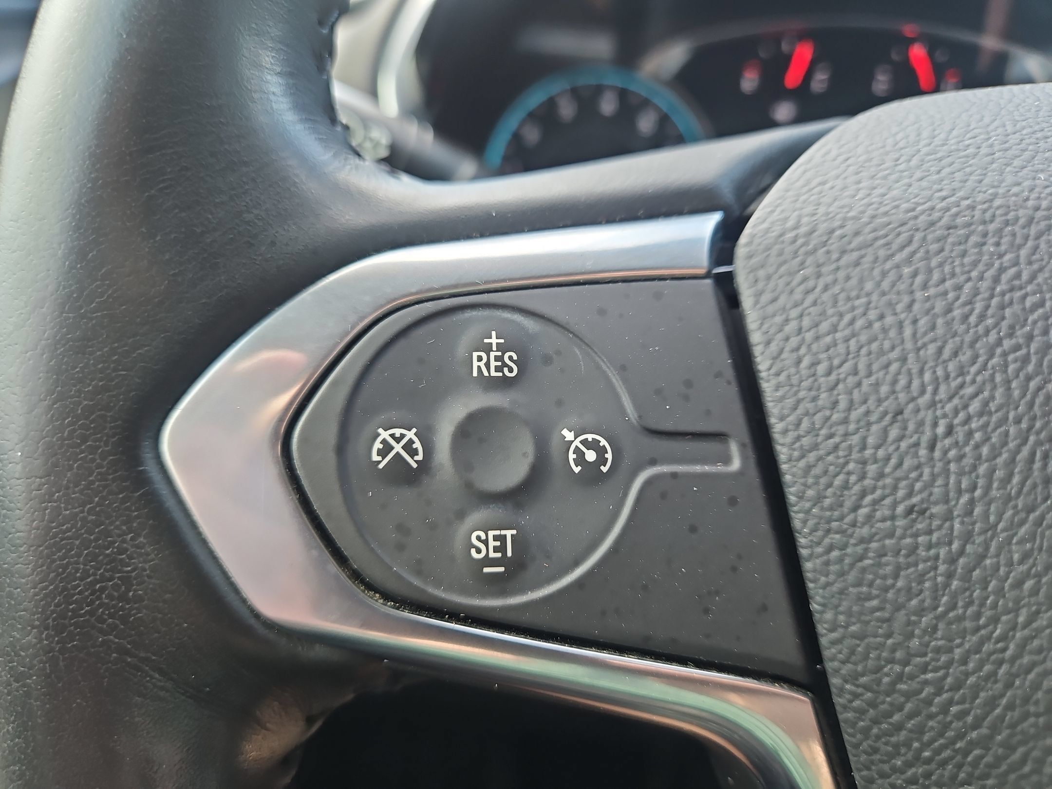 Used 2020 Chevrolet Traverse LT FWD image 27