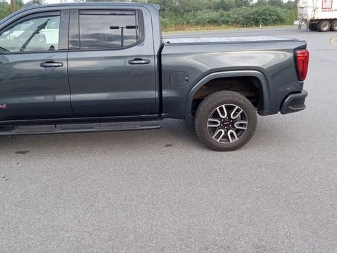 Used 2021 GMC Sierra 1500 AT4 AWD/4WD image 4