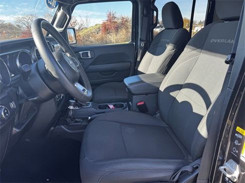 Certified 2023 Jeep Gladiator Overland image 21