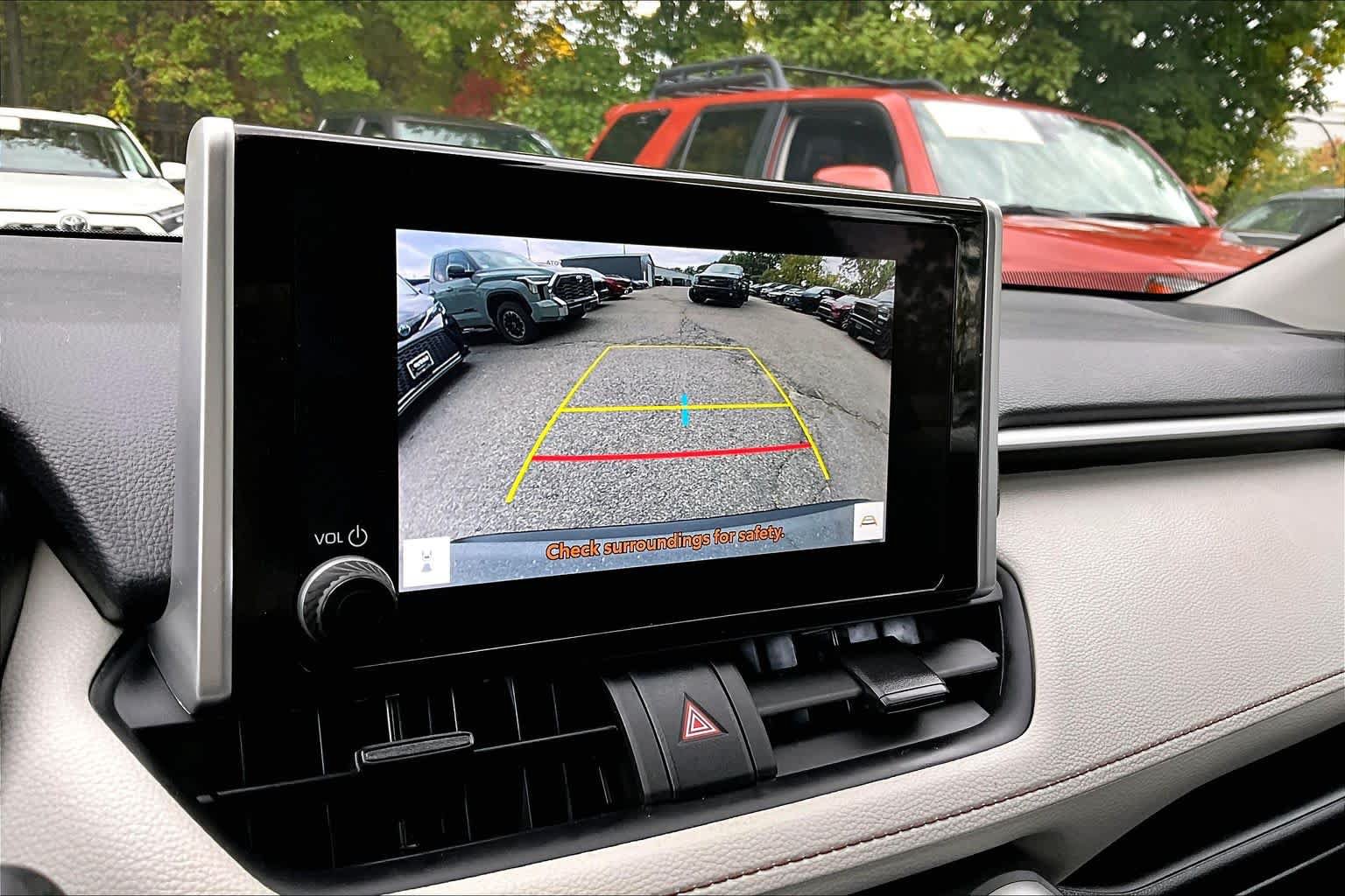 Certified 2025 Toyota RAV4 XLE AWD/4WD image 27