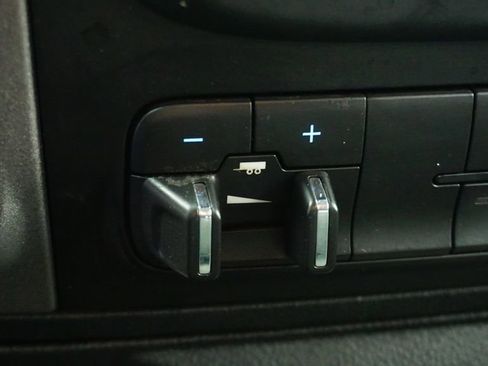 Used 2018 RAM 3500 Tradesman w/ Chrome Appearance Group image 30