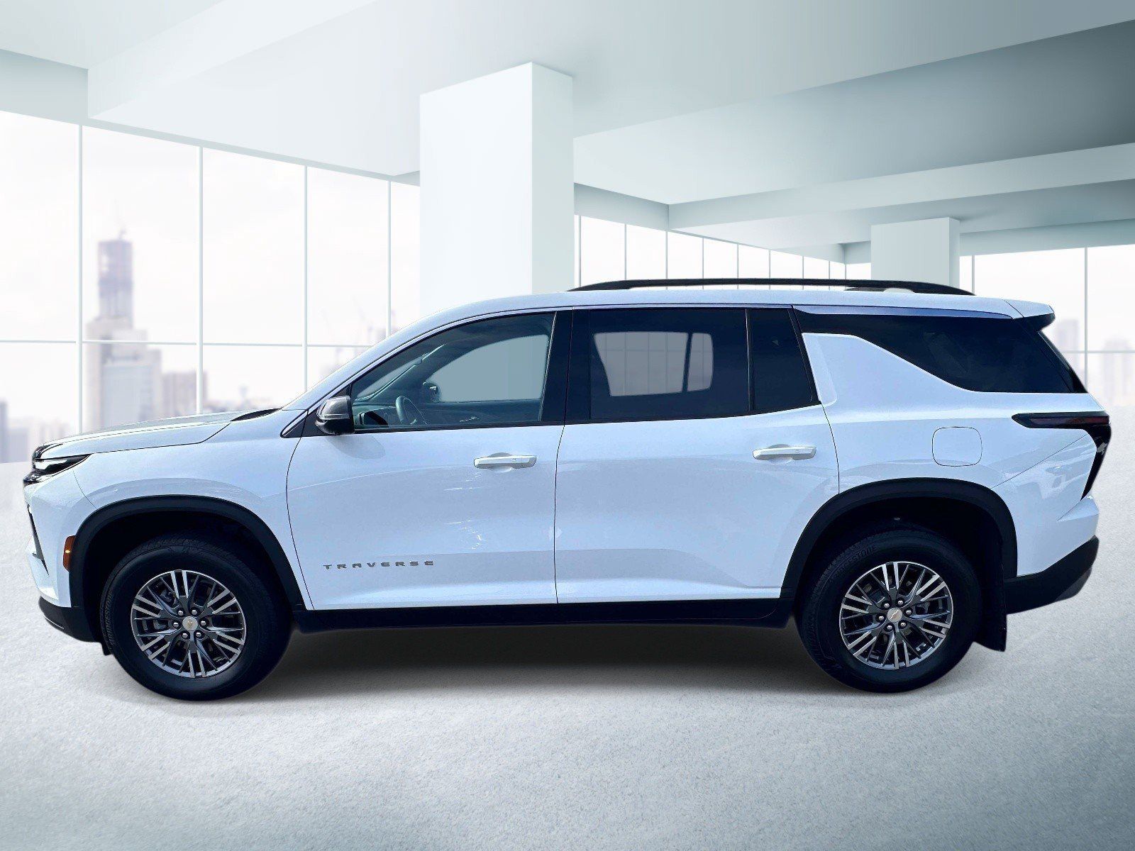Used 2025 Chevrolet Traverse LT w/ Driver Confidence Package FWD image 2