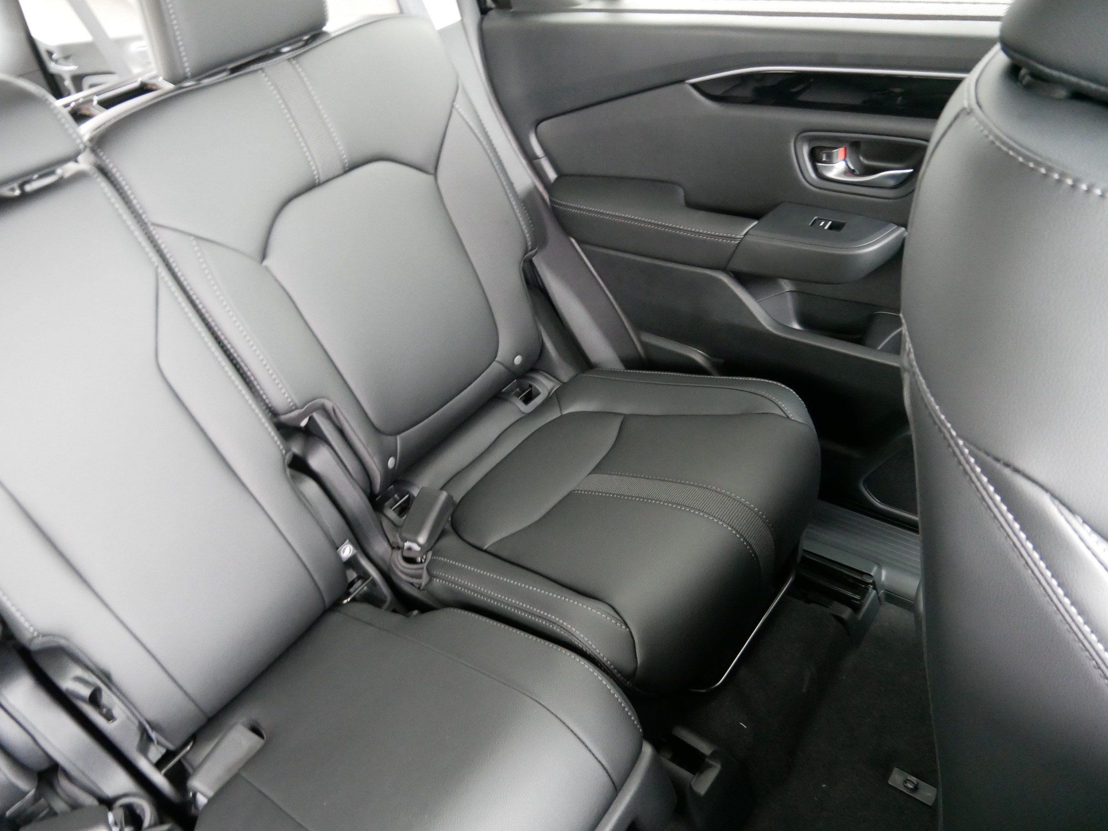 New 2026 Honda Pilot EX-L image 14