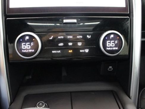 Used 2023 Land Rover Discovery S R-Dynamic AWD/4WD image 34