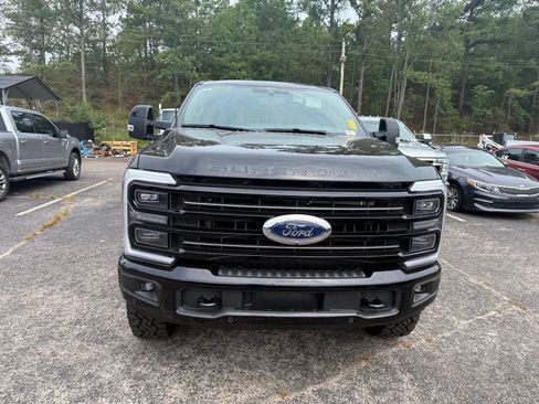 Used 2026 Ford F250 Platinum w/ Tremor Off-Road Package AWD/4WD image 2