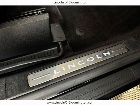 Used 2016 Lincoln MKX Reserve w/ Climate Package image 18