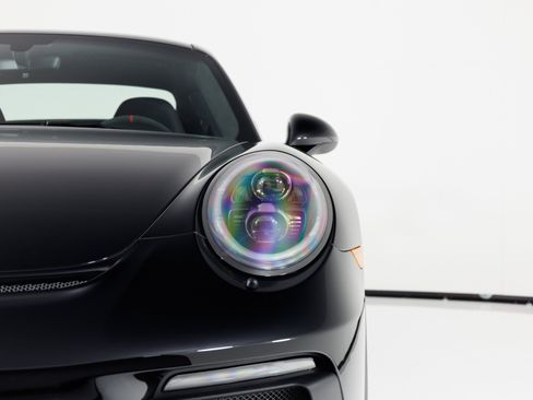 Used 2018 Porsche 911 GT3 RWD image 56