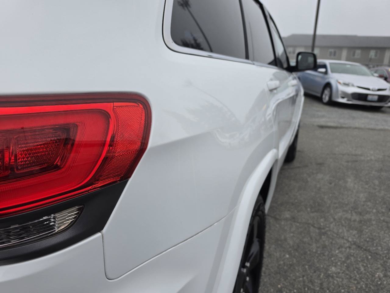 Used 2015 Jeep Grand Cherokee Altitude AWD/4WD image 35