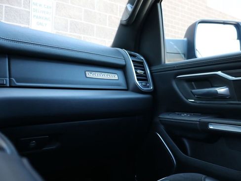 Used 2025 RAM 1500 Laramie AWD/4WD image 47