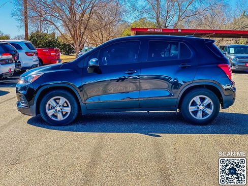 Used 2019 Chevrolet Trax LS w/ Tint and Cruise Package image 4