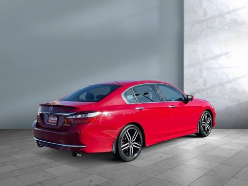 Used 2017 Honda Accord Sport image 6