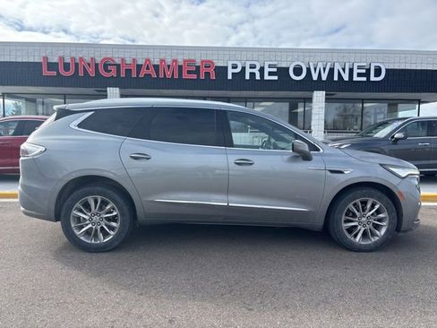 Used 2023 Buick Enclave Avenir w/ Avenir Technology Package image 5