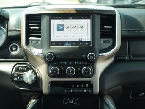 Used 2022 RAM 1500 Laramie AWD/4WD image 29