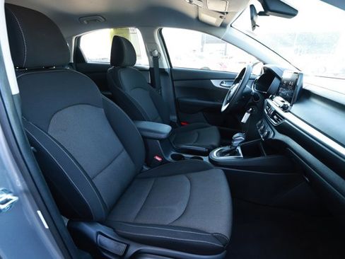 Used 2024 Kia Forte LXS FWD image 27