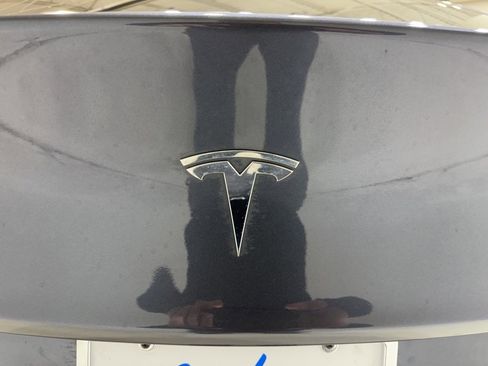 Used 2021 Tesla Model Y Long Range image 7