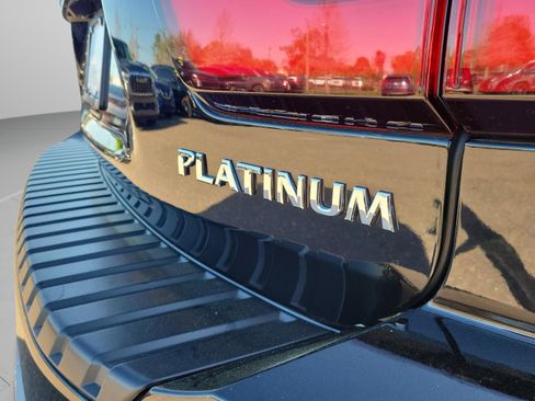 Used 2023 Nissan Armada Platinum w/ Captain's Chairs Package image 9