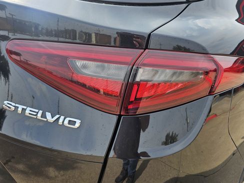 Used 2019 Alfa Romeo Stelvio Ti Sport w/ Quick Order Package 22S Sport image 9
