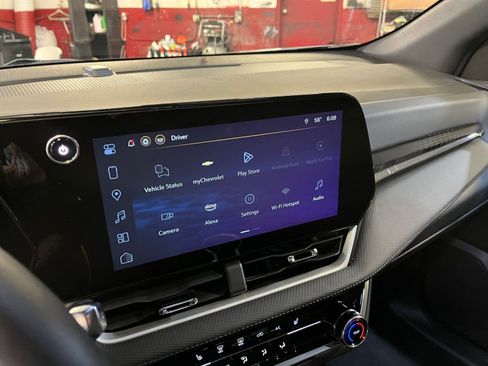 Used 2025 Chevrolet Equinox LT image 21