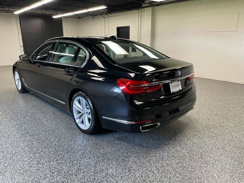 Used 2018 BMW 750i xDrive AWD/4WD image 8
