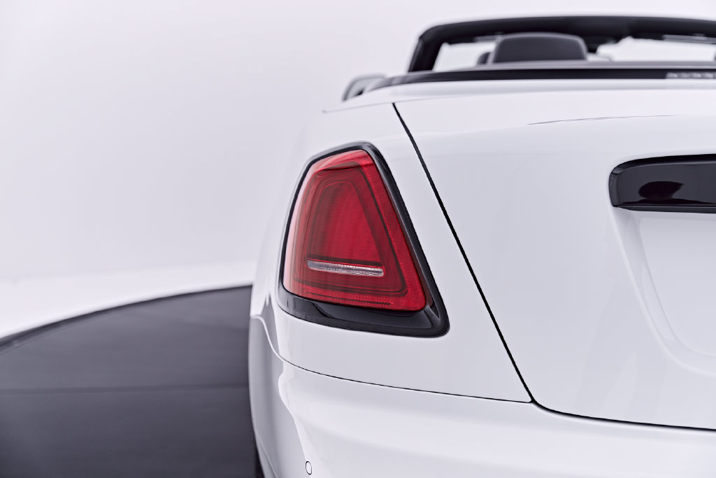 Used 2020 Rolls-Royce Dawn RWD image 36
