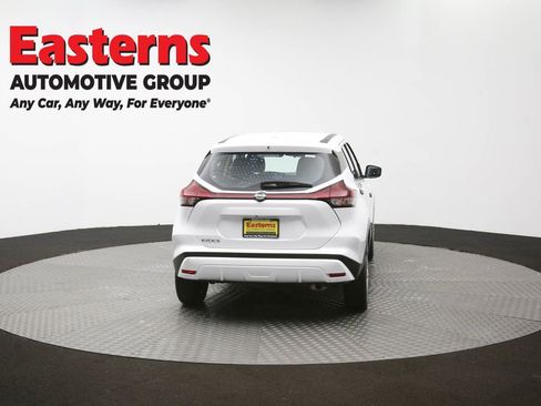 Used 2024 Nissan Kicks S FWD image 38