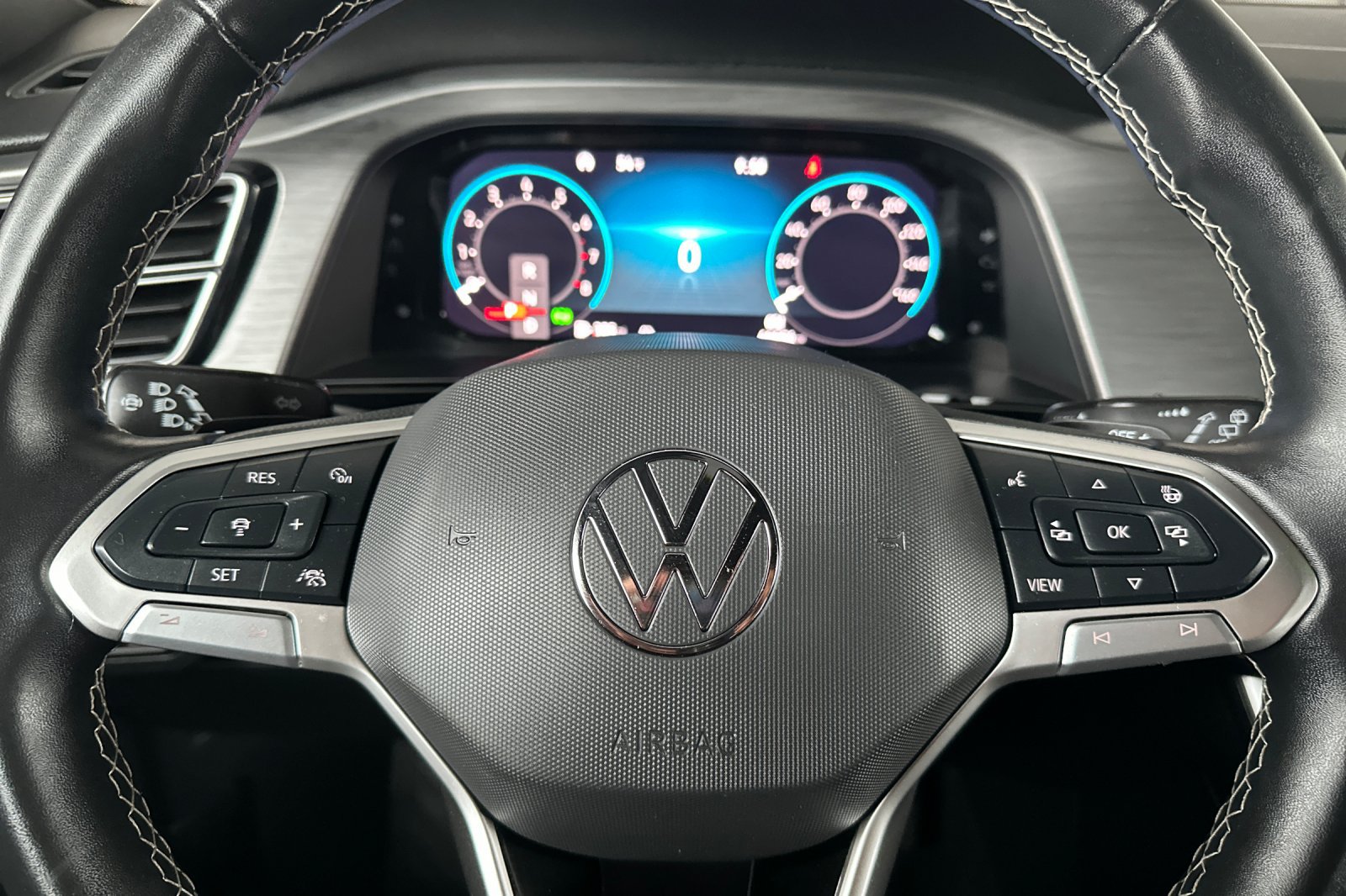 Used 2024 Volkswagen Atlas Cross Sport SE AWD/4WD image 27