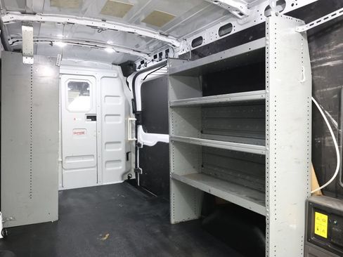 Used 2022 Ford E-Transit Medium Roof w/ Load Area Protection Package RWD image 19