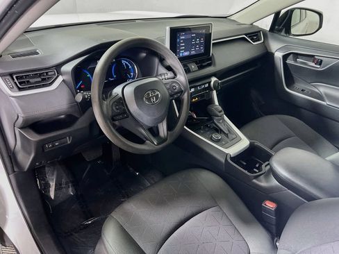 Certified 2025 Toyota RAV4 XLE AWD/4WD image 9
