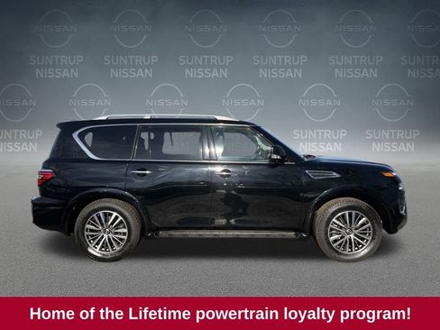 Used 2024 Nissan Armada SL image 7
