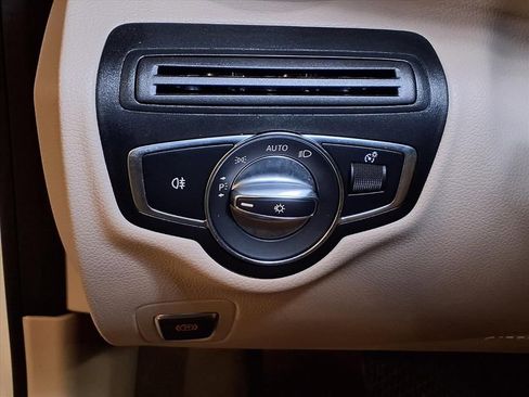 Used 2019 Mercedes-Benz C 300 Cabriolet image 13