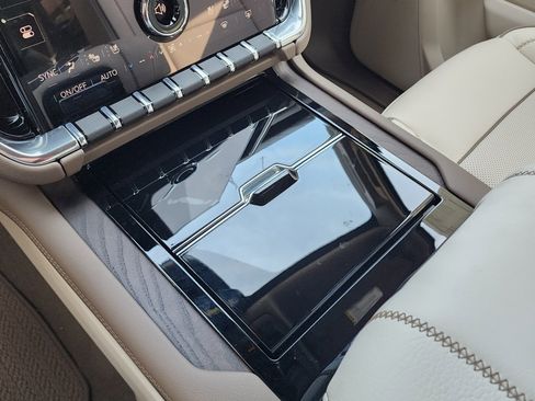 New 2026 GMC Yukon Denali w/ Denali Reserve Package image 35