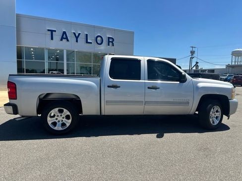 Used 2010 Chevrolet Silverado 1500 LT w/ Power Pack Plus RWD image 16