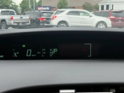 Used 2015 Toyota Prius Three FWD image 18