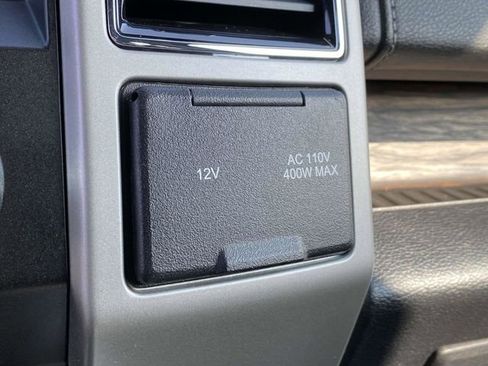 Used 2019 Ford F150 Lariat image 32