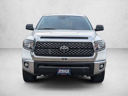 Used 2020 Toyota Tundra SR5 w/ SR5 Upgrade Package image 2