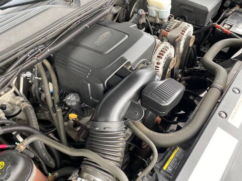 Used 2011 Chevrolet Tahoe LT w/ Suspension Package, Off-Road image 45