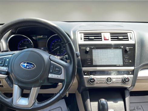 Used 2016 Subaru Outback 2.5i Premium AWD/4WD image 10