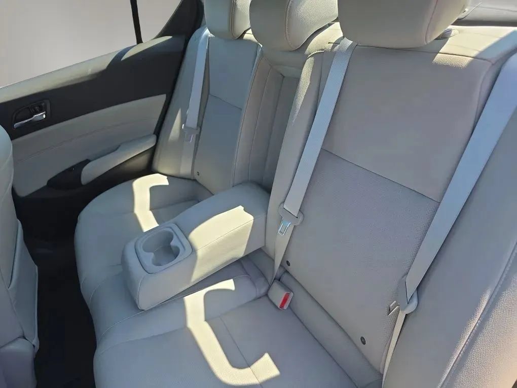 Used 2017 Acura ILX FWD image 40