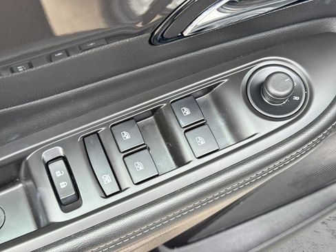 Used 2020 Buick Encore Preferred w/ Safety Package FWD image 16