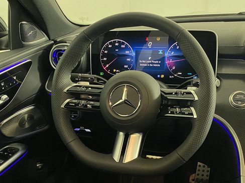 New 2025 Mercedes-Benz C 300 4MATIC Sedan image 16