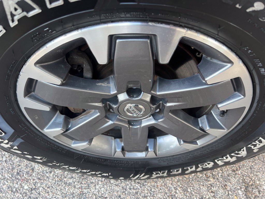Used 2016 Nissan Frontier PRO-4X AWD/4WD image 27