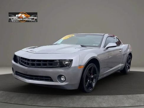 Used 2013 Chevrolet Camaro LT RWD image 3