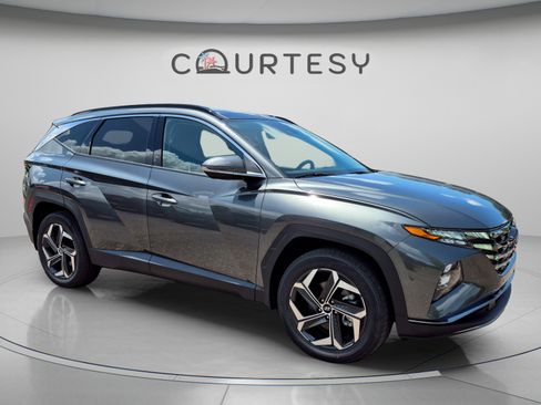 Certified 2023 Hyundai Tucson Limited AWD/4WD image 7