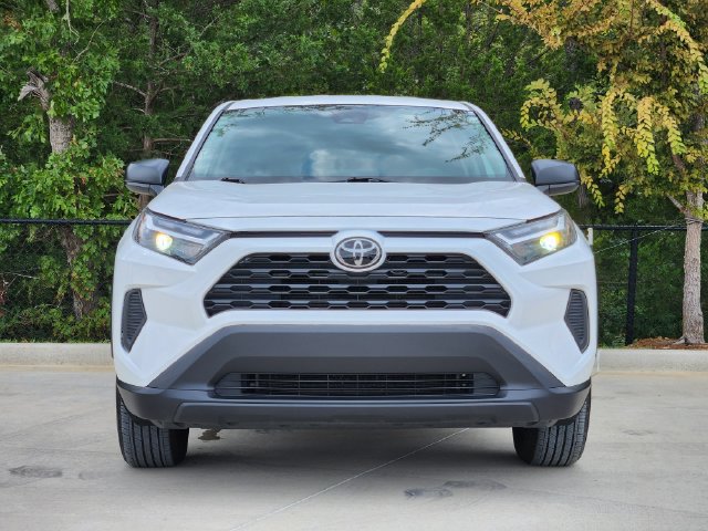 Used 2025 Toyota RAV4 LE FWD image 3